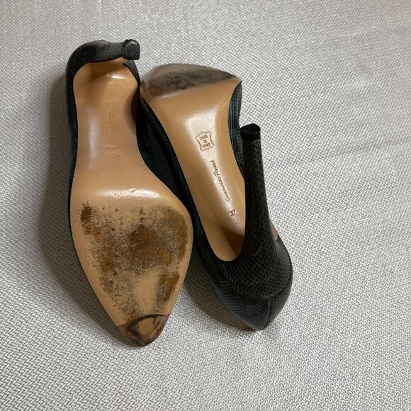 Gianvito Rossi Milano Snakeskin-Embossed Leather Pumps⎪Size 37 (US 6.5-7) - Picture 9 of 15